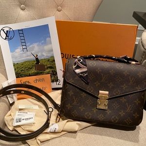 ❌SOLD ❌Louis Vuitton POCHETTE MÉTIS